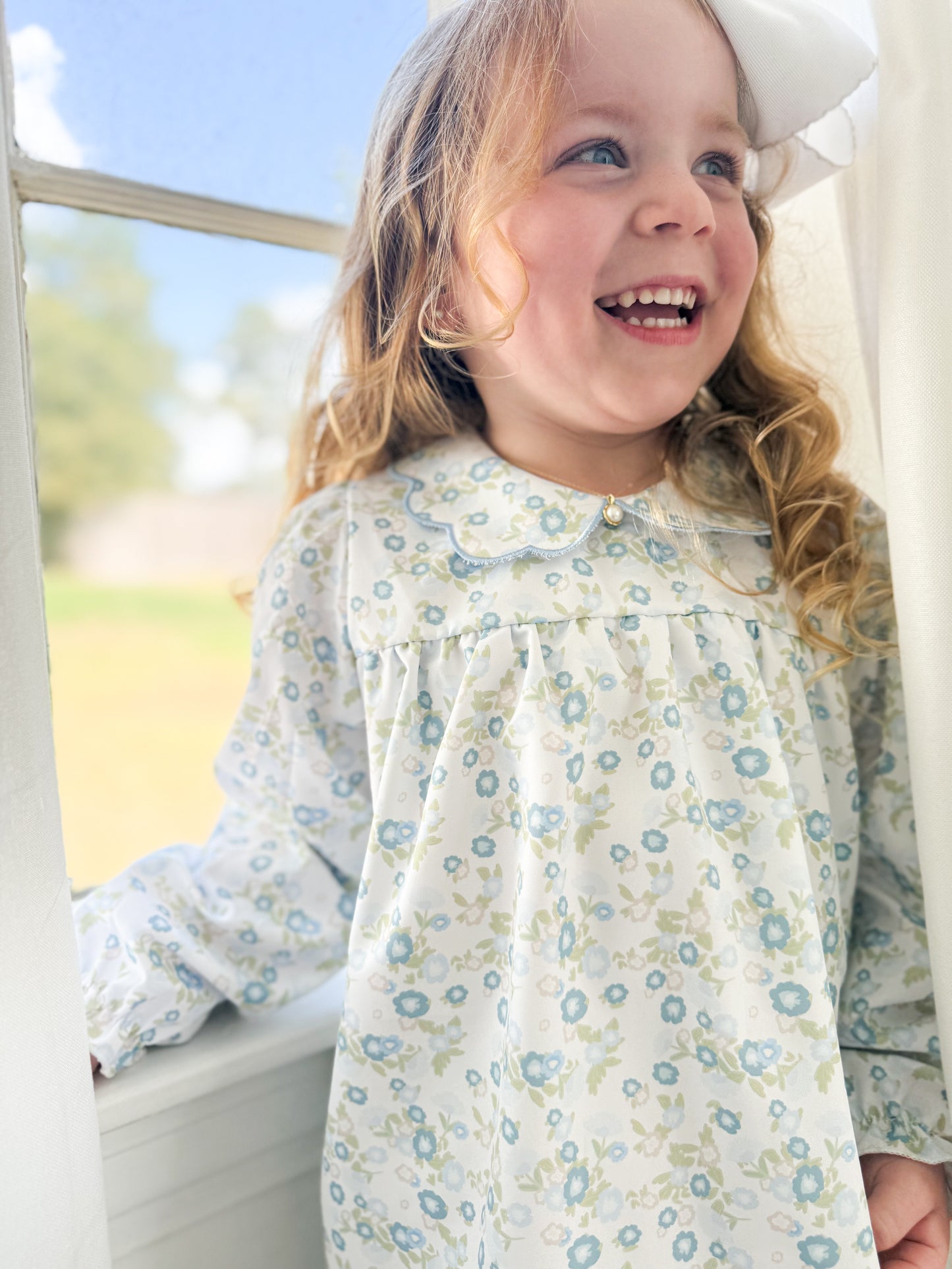 Eldey Floral Scalloped Collar Dress
