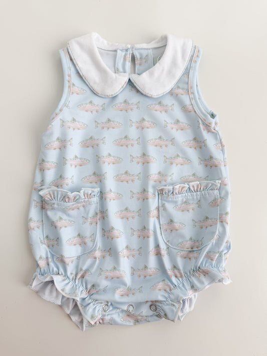 Reeling In Girls Bubble