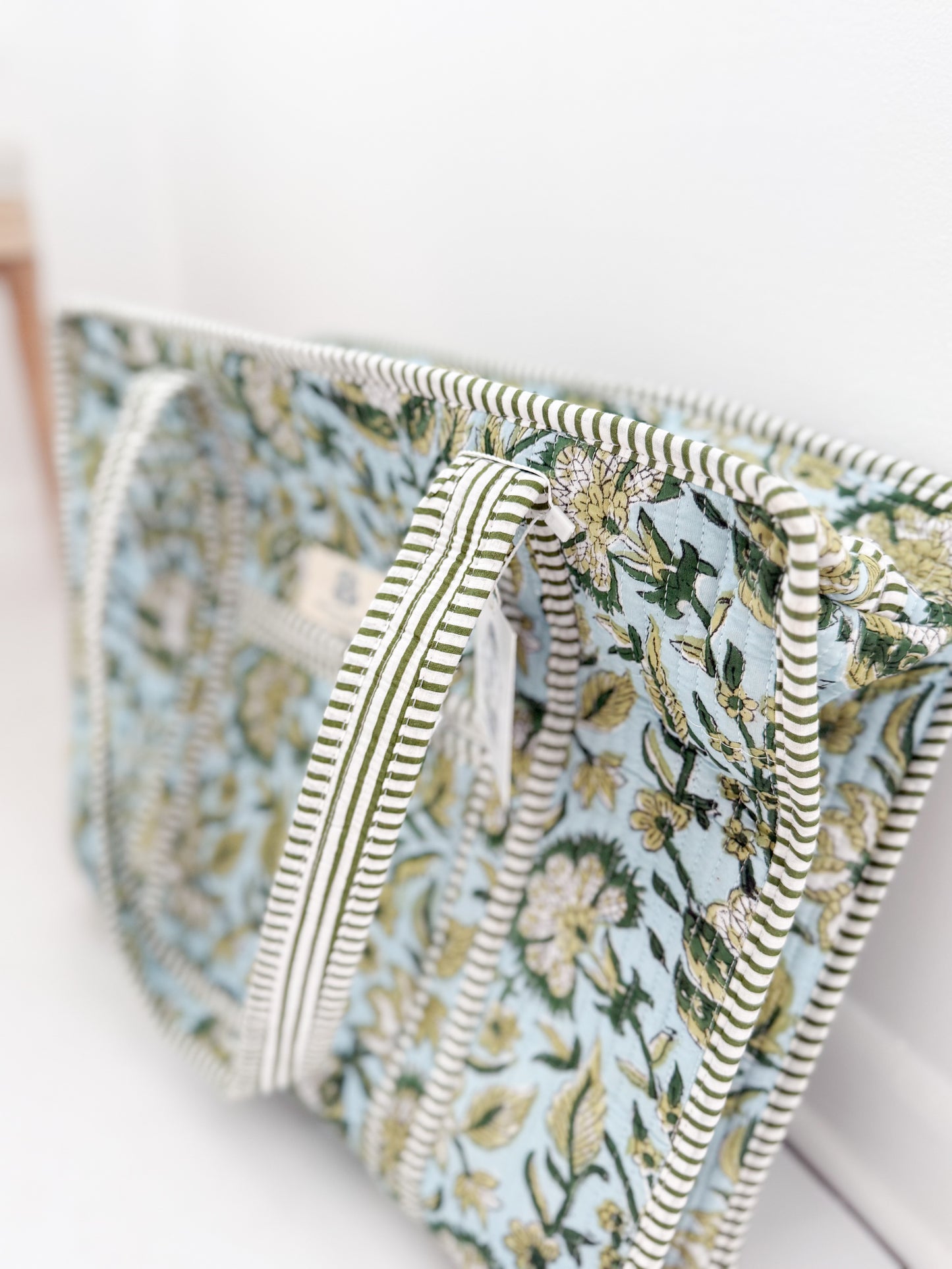 Georgia Vine Zipper Tote | Quilted Zipper Tote Bag