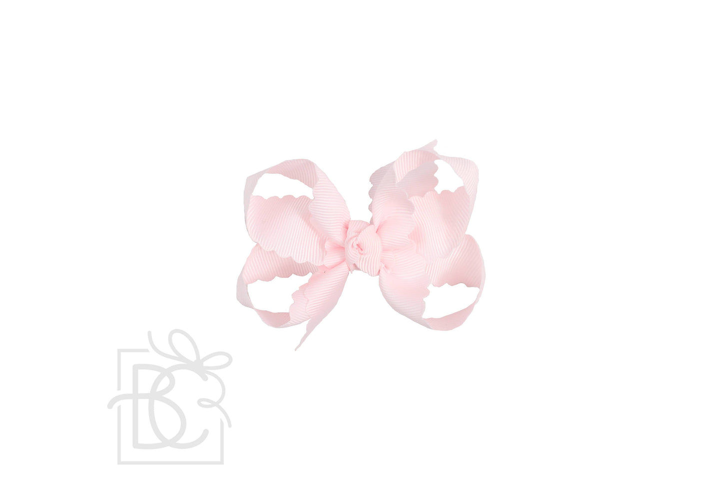 Scallop Edge Bow