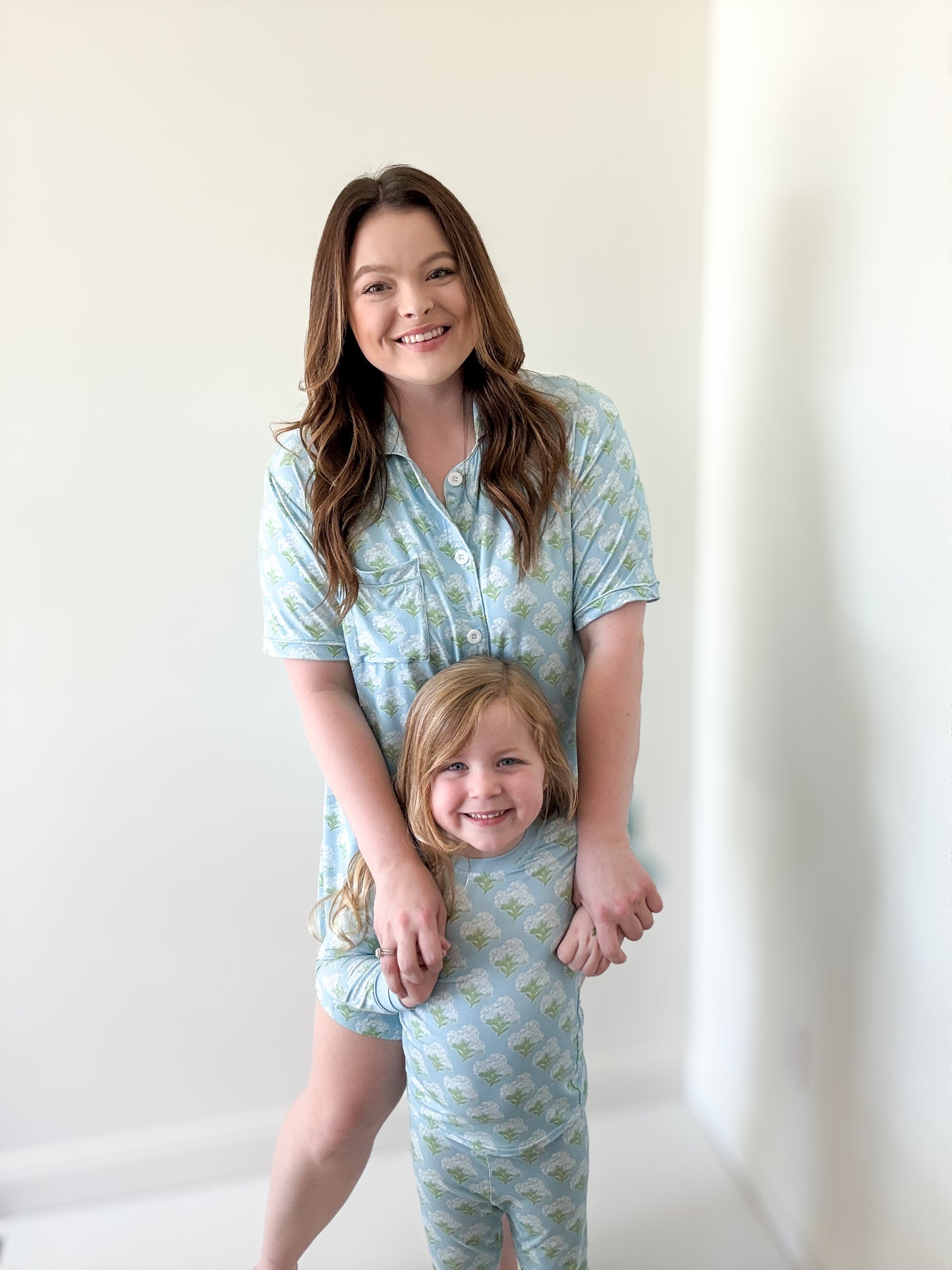 Hollis Hydrangea Mommy Bamboo Gown