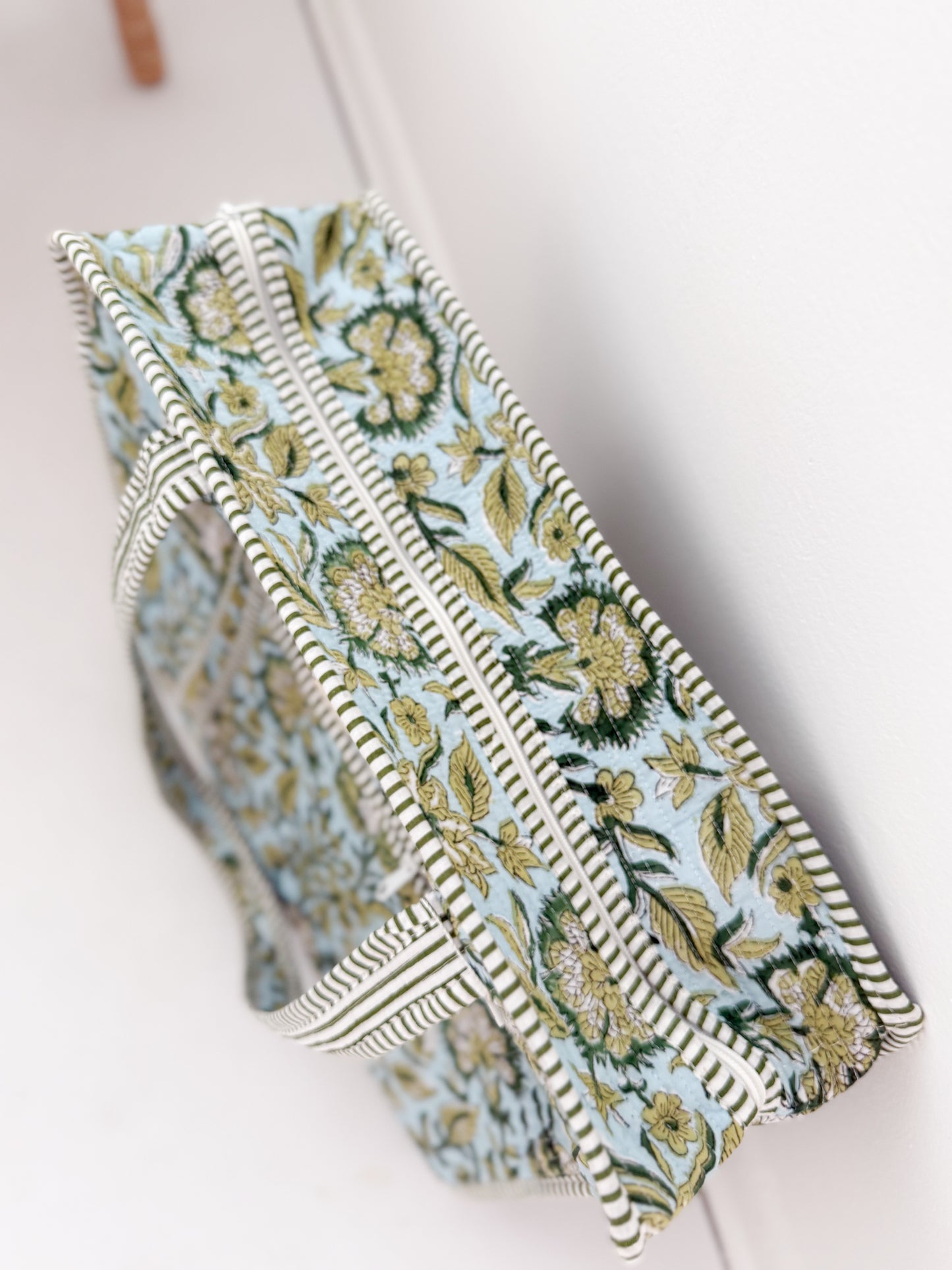 Georgia Vine Zipper Tote | Quilted Zipper Tote Bag