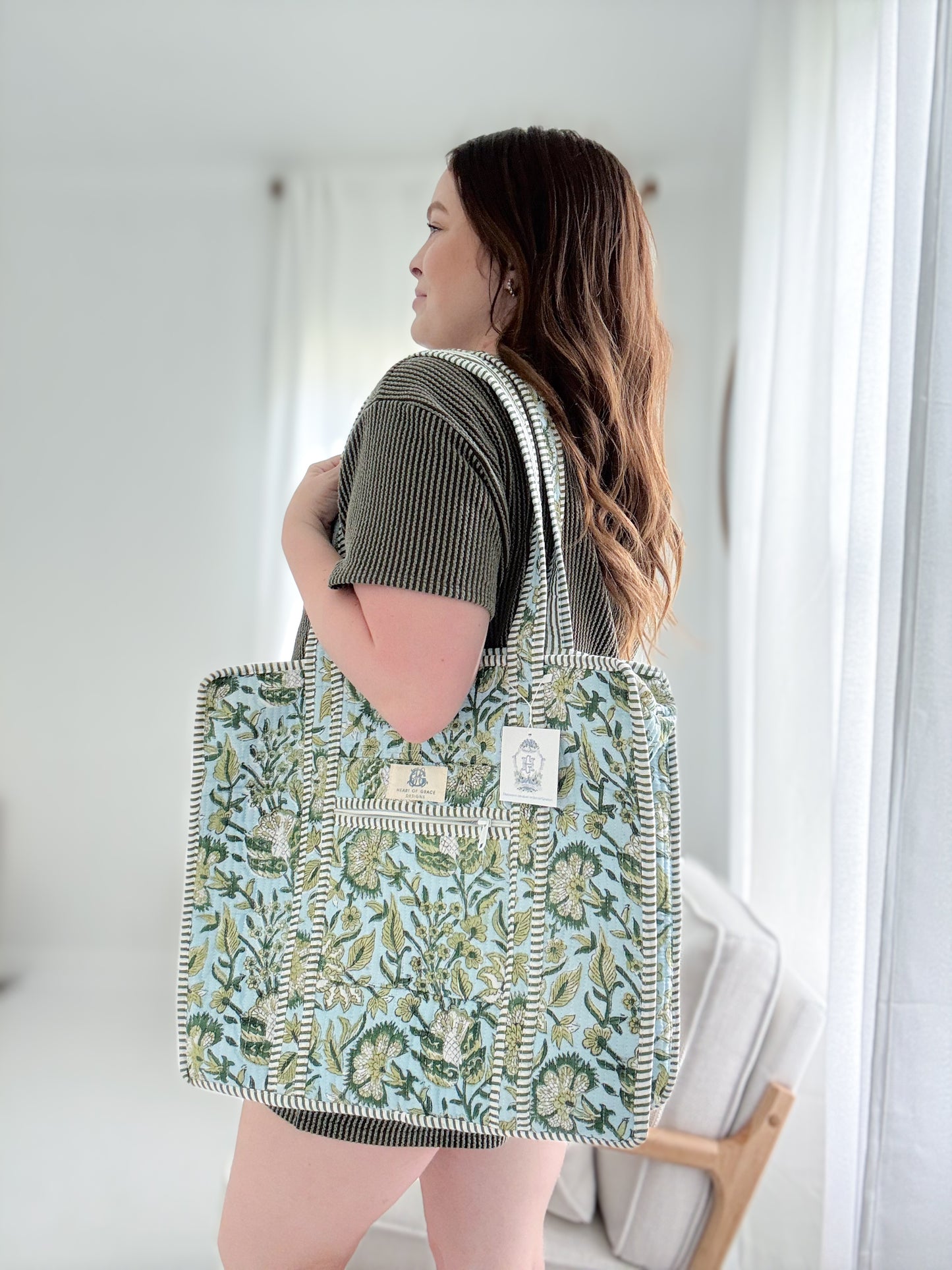 Georgia Vine Zipper Tote | Quilted Zipper Tote Bag