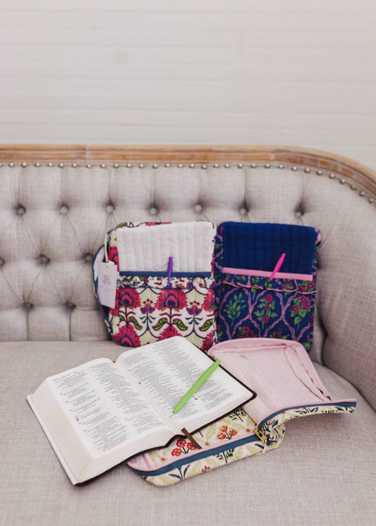 Meadow Luxe | Quilted Scalloped Bible Cover