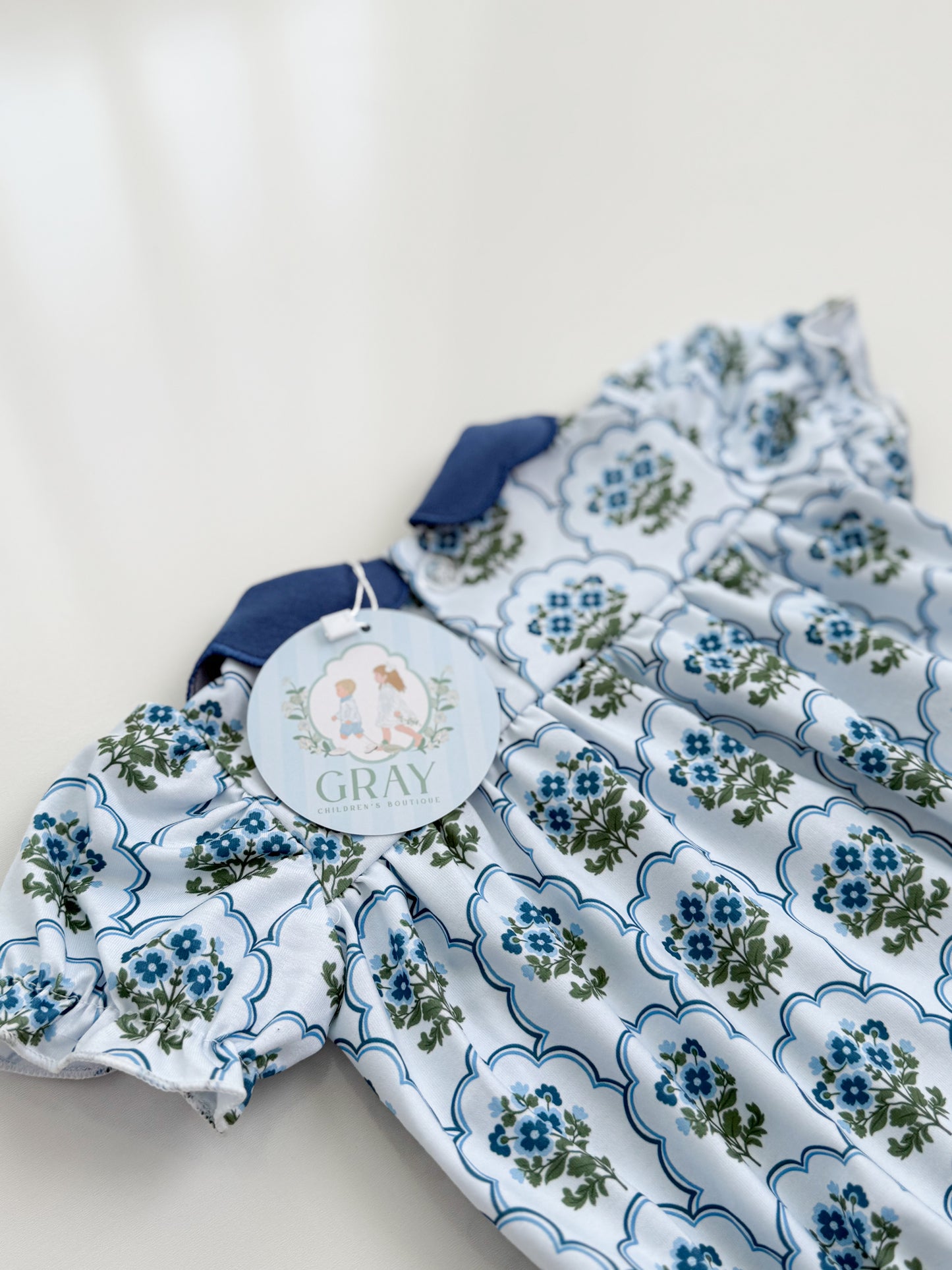 Lennon Scallop Collar Bubble
