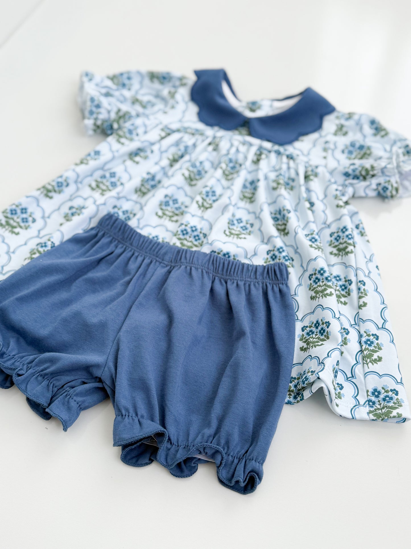Lennon Scallop Collar Bloomer Set