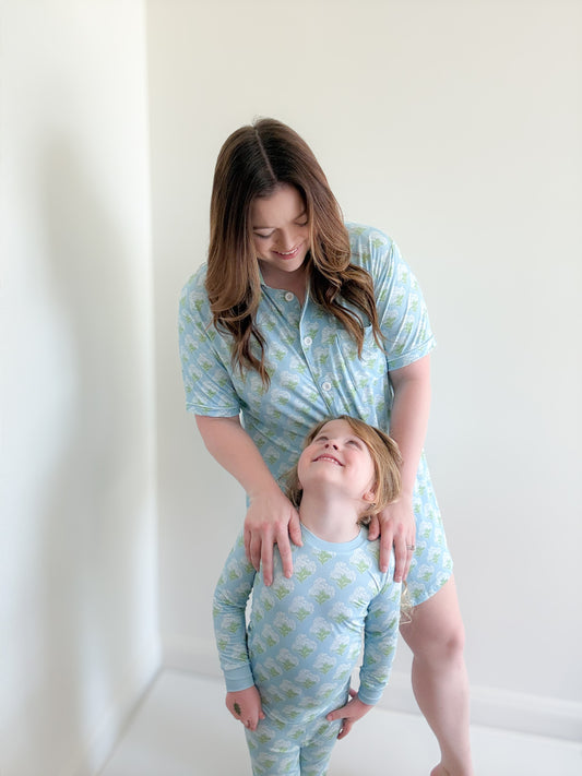 Hollis Hydrangea Mommy Bamboo Gown