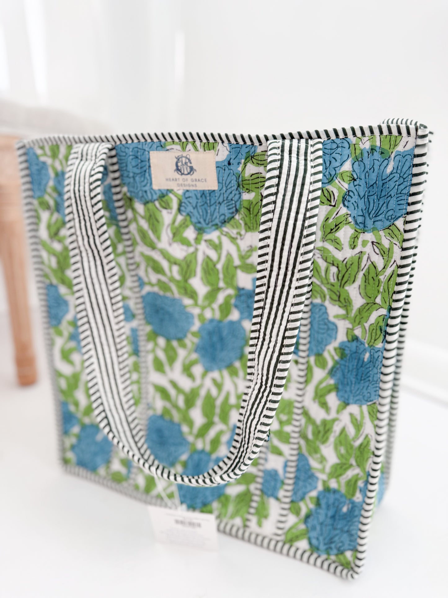 Charleston | Regular Size Quilted Tote Bag 