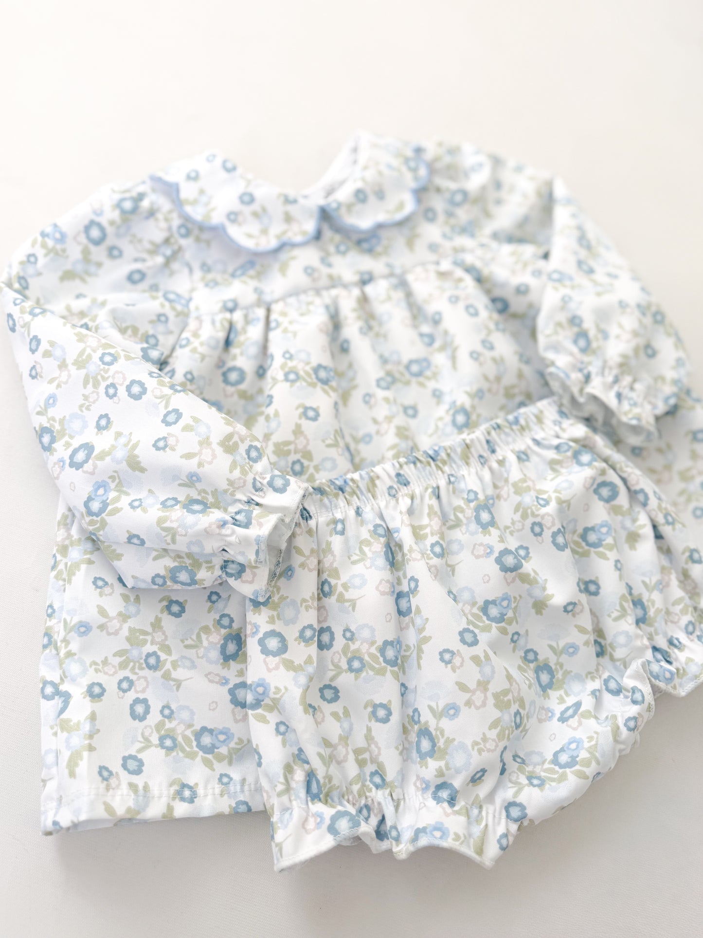 Eldey Floral Scallop Collar Bloomer Set