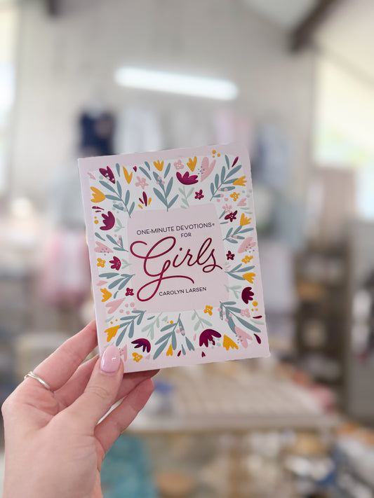 One-Minute Devotions for Girls