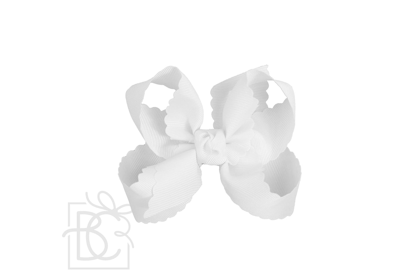 Scallop Edge Bow